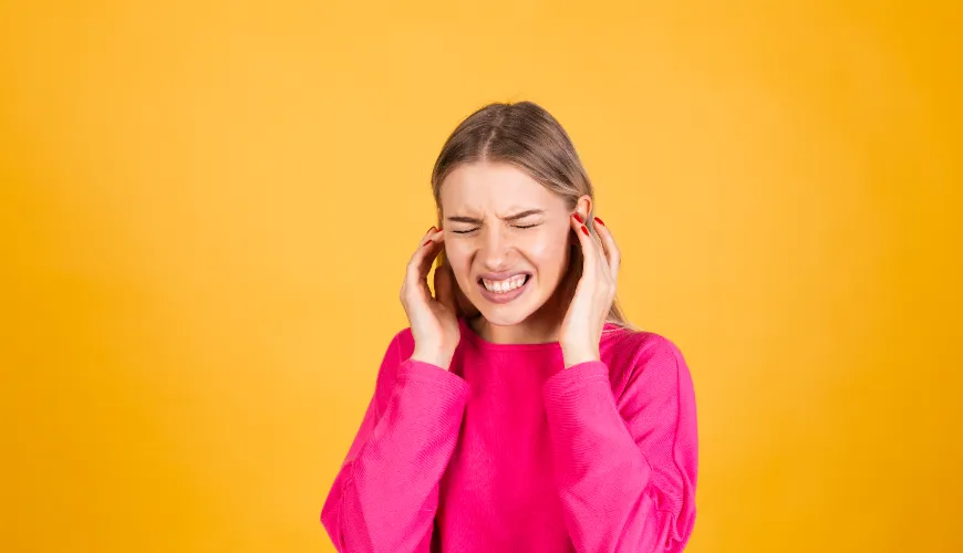 Que faire si vous êtes dérangé par un sifflement dans l'oreille ?