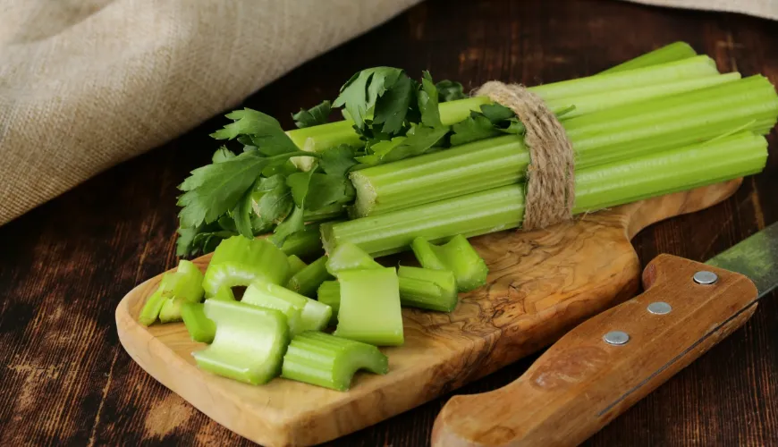 Comment utiliser le céleri branche dans l'alimentation quotidienne