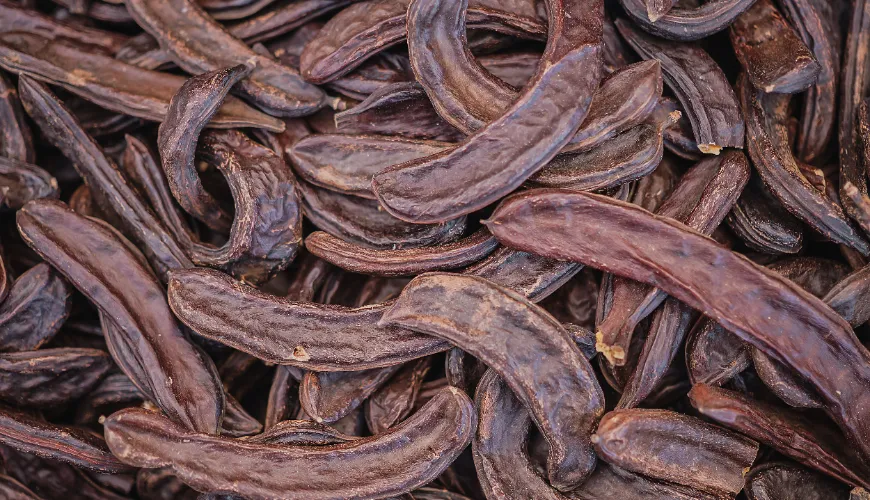 Essayez le caroube, une alternative saine au sucre et au cacao