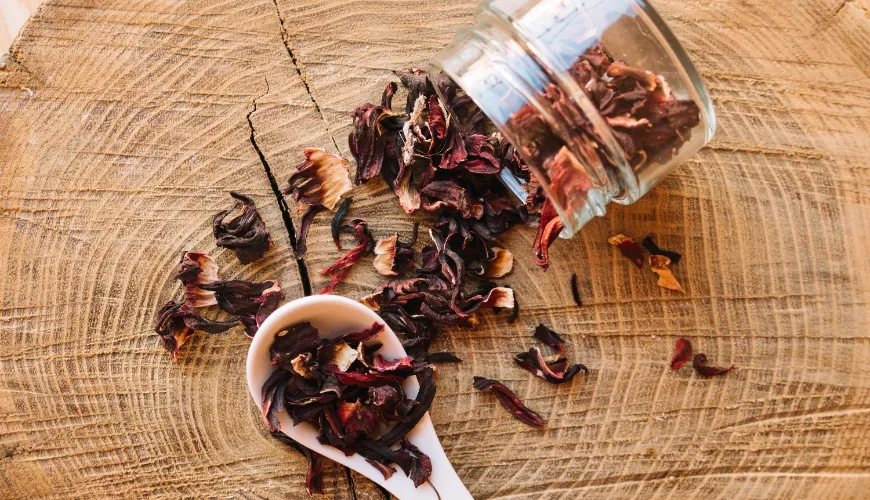 Le Rooibos ne contient pas de caféine et est idéal pour la relaxation du corps.