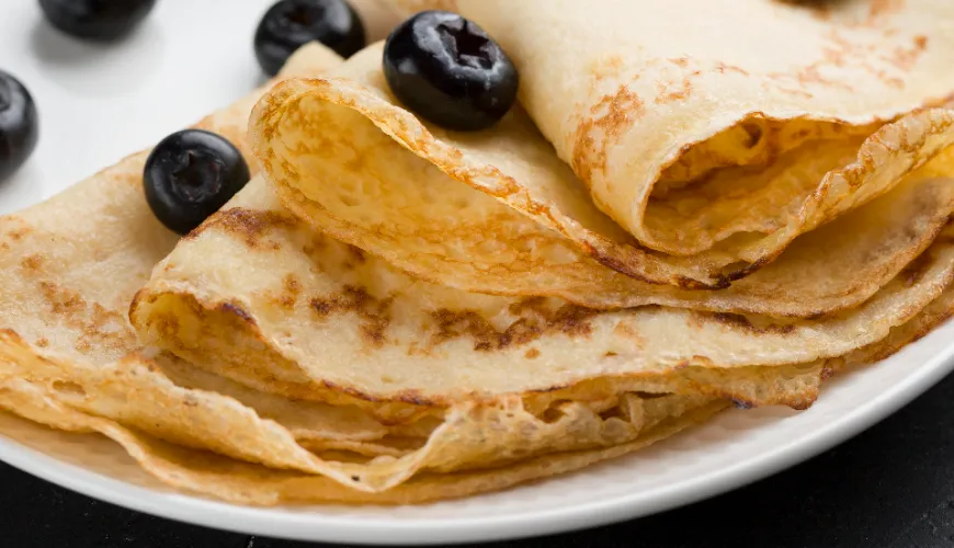 Le secret de la préparation de délicieuses crêpes fines