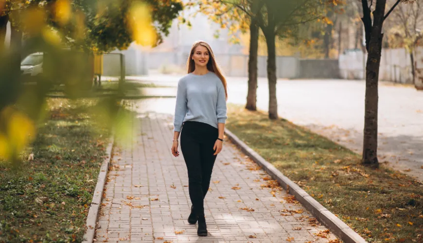 Marcher comme un chemin quotidien vers le bien-être intérieur